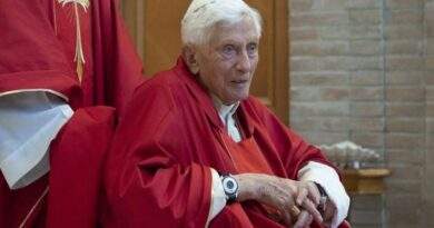 ​El insomnio fue el “motivo central” de la renuncia de Benedicto XVI