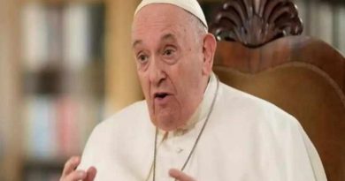 El papa Francisco pasó “una noche tranquila” con signos de leve mejoría