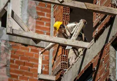 El último que apague la luz: sigue la caída de ventas de materiales para la construcción