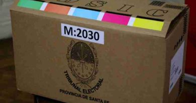 El peronismo de Perotti mueve primero: presentó su proyecto de reforma electoral y mete presión al oficialismo