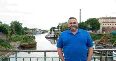 Javier Pascale y su reconocimiento al ex intendente Pedro González: “Hechos no palabras”, señaló el concejal Javier Pascale y su reconocimiento al ex intendente Pedro González: “Hechos no palabras”, señaló el concejal