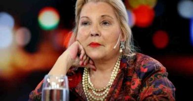 Carrió habló sobre Milei e hizo un pedido a la ciudadanía: “No lo escuchen porque es nocivo”