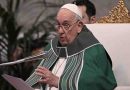 El Papa ordena a los sacerdotes abandonar la “hipocresía clerical” y tratar a los fieles con misericordia