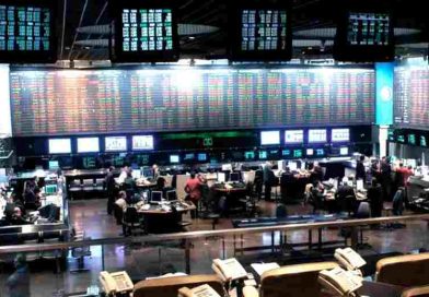 Suben fuerte las acciones argentinas en Wall Street tras el triunfo del gobierno
