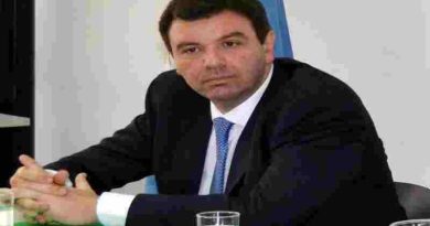 Lijo deberá autorizar el pedido para cruzar la información patrimonial de Adorni