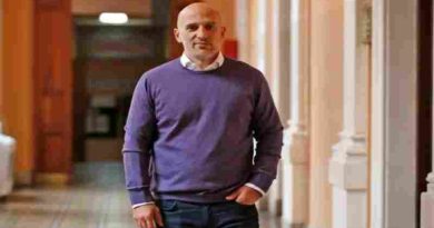 Yacobitti cruzó al vocero presidencial por el porcentaje de alumnos extranjeros y aportó datos oficiales