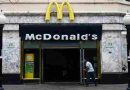 La provincia dio de baja la asistencia a una asociación civil que usaba fondos de la Tarjeta Institucional en McDonalds y realizó una denuncia penal