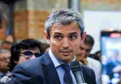 Menem confirmó que Adorni irá a Diputados el 29 de abril y anticipó: “Compren pochoclo, va a ser picante”