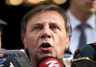 Zago ironiza sobre las internas del Gobierno y dice que “tienen más operaciones que un quirófano”