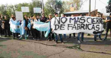 Una empresa argentina líder en su rubro bajó la persiana tras medio siglo y sus trabajadores quedaron en la calle