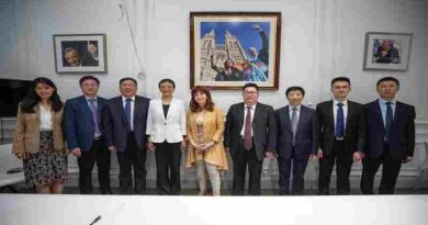 Cristina Kirchner recibió en el Instituto Patria a una delegación de funcionarios provenientes de China