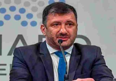 Kueider volverá a presentarse ante la Justicia de Paraguay por “presunto lavado de dinero”