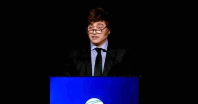 Financial Times asegura que Trump impulsa la dolarización global y ve a Argentina como “candidato principal”