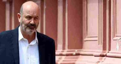 Sturzenegger cuestionó a la Cámara de la Construcción y la acusó de “regalar la plata” a la UOCRA
