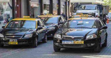 Para estas fiestas, el municipio promueve el uso de aplicaciones habilitadas para taxis y remises