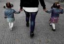 El Indec publicó la canasta de crianza de septiembre: cuánto cuesta criar a un niño en Argentina