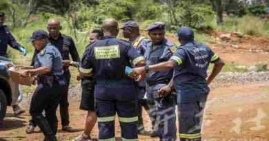 Sudáfrica: 82 sobrevivientes y 36 muertos entre los mineros atrapados por meses en una excavación ilegal