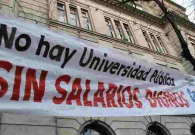 Docentes de la UNR paran toda la semana que viene