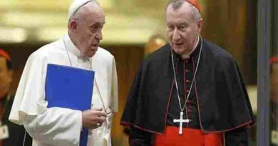 Cardenal Parolin calificó de “especulación inútil” una renuncia de Francisco