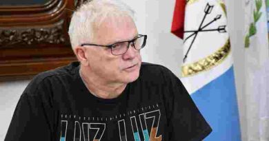 “No hay una sola medida a favor de los trabajadores”, advirtió Alberto Botto al reclamar un paro general