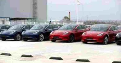 Vandalizaron decenas de vehículos de Tesla en distribuidoras de Canadá
