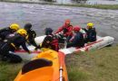 Desesperada búsqueda de tres personas que cayeron a un canal tras las inundaciones en Bolívar