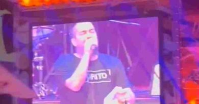 Pato Fontanet, contra el gobierno de Javier Milei en pleno show: “Manga de nazis”