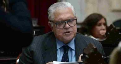 López Murphy reclamó debates obligatorios y destacó los avances de la boleta única López Murphy reclamó debates obligatorios y destacó los avances de la boleta única