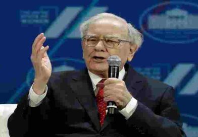 A los 96 años, Warren Buffett deja la presidencia de Berkshire Hathaway