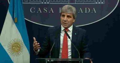 Caputo insiste en que “lo peor ya pasó” y apuntó contra Kicillof: “No va a ser Presidente”