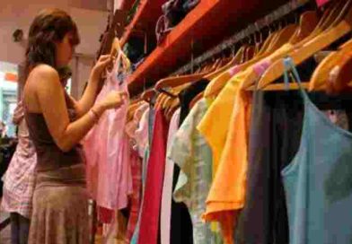 Apertura y crisis: Aseguran que el precio de la ropa importada cayó un 25% en dólares, pero las ventas no repuntan