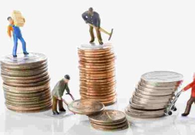 Por la caída de los salarios, los argentinos siguen perdiendo poder adquisitivo tras pagar gastos fijos