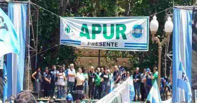 No Docentes de la UNR apuestan por fortalecer la unidad de los sectores dañados por las políticas nacionales hacia el sector