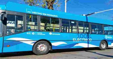 Transporte urbano: El municipio pone en servicio dos nuevos coches reconvertidos