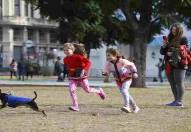 Cambió la familia moderna para el 86% de los que no son pobres: viven solos, en pareja o con los padres