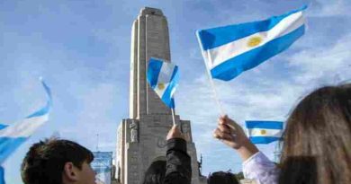 Miles de estudiantes de todo el país llegan para protagonizar las promesas de lealtad a la Bandera