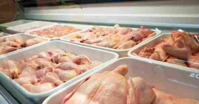 Síntomas de la crisis: el consumo de pollo superó al de carne vacuna por primera vez en la historia