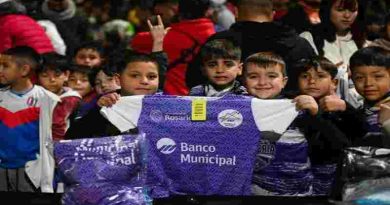 Una camiseta, mil historias: “Para los chicos es como el guardapolvo de la escuela; es sentido de pertenencia”