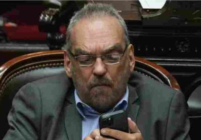 Acomodamos por fín el jarrón de la abuela: Milei designó a Fernando Iglesias como Embajador de Luxemburgo