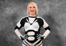 “La chica robot” y su propuesta: “Podés elegir uno para gestar un hijo y la paternidad será solo de la madre”