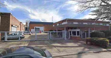 La ANMAT inhibió las actividades productivas de otro laboratorio