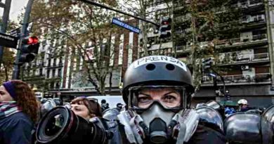 Ni el casco de “prensa” se salva