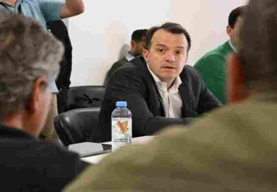 Diputados recibieron a trabajadores de Algodonera Avellaneda