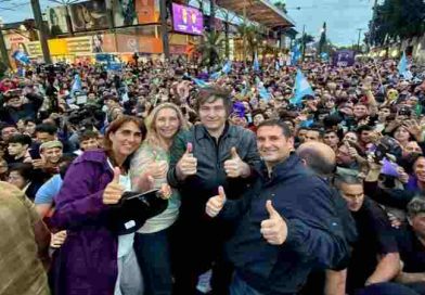 Milei se sube al “tour de la gratitud” y viaja a Córdoba