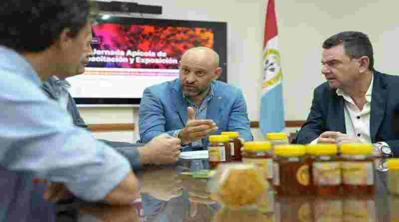 Santa Fe invierte en el fortalecimiento de la actividad apícola