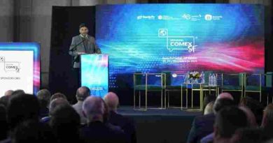 Pullaro: “Tenemos un sector privado muy fuerte y estamos convencidos de que si el Estado acompaña, Santa Fe no tiene techo” Pullaro: “Tenemos un sector privado muy fuerte y estamos convencidos de que si el Estado acompaña, Santa Fe no tiene techo”