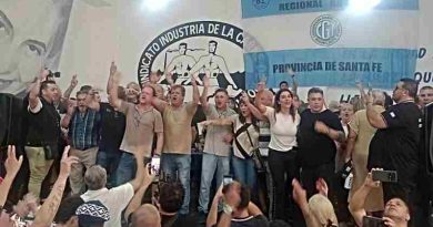 “Muchos se van a preocupar”, advirtió Vivas al poder político: Tras 15 años de espera, hubo “fumata blanca” y la CGT Rosario selló su unidad
