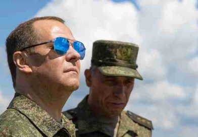 Rusia: Dmitri Medvédev cargó contra “el régimen de payasos de Kiev”