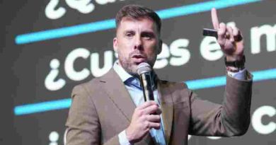 Con la participación de Hernán Navarro, la provincia organiza una jornada sobre Grooming destinada a escuelas secundarias