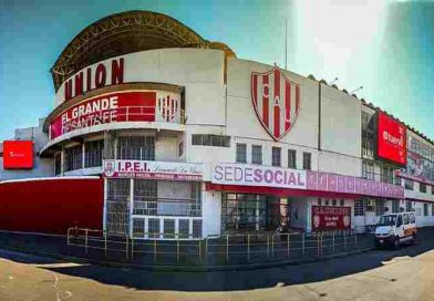 Escándalo en Unión: denuncian una diferencia de US$300.000 en el contrato de indumentaria